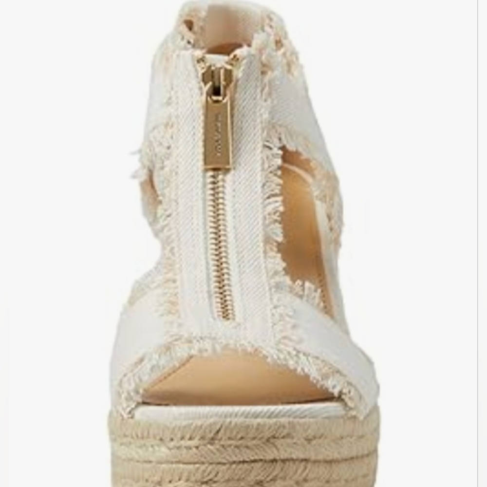 NEW Michael Kors Women's Berkley Wedge Sandals Cream Color Fringed Denim SZ 10 - Picture 5 of 16